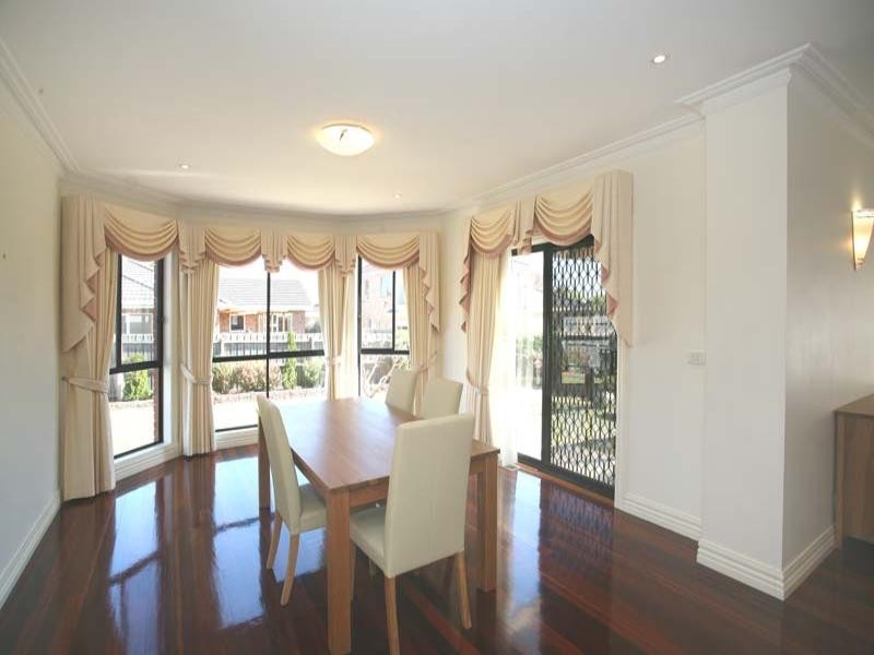 45 Medina Road, Glen Waverley VIC 3150