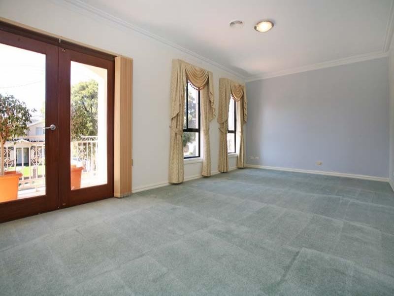 45 Medina Road, Glen Waverley VIC 3150