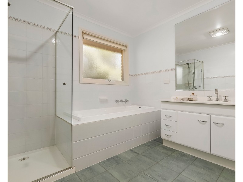 83 Mary Avenue, Wheelers Hill VIC 3150