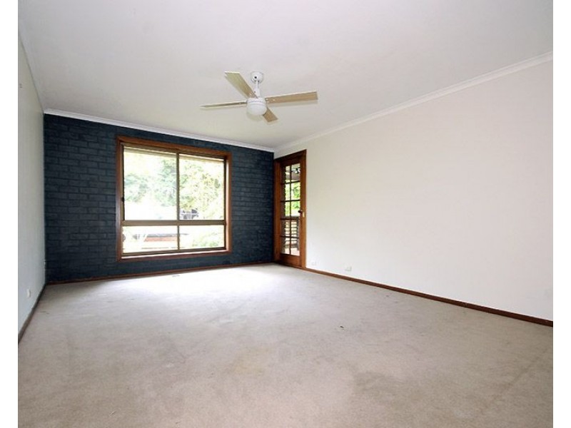 14 Howell Drive, Berwick VIC 3806