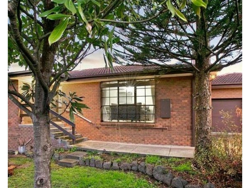 14 Howell Drive, Berwick VIC 3806