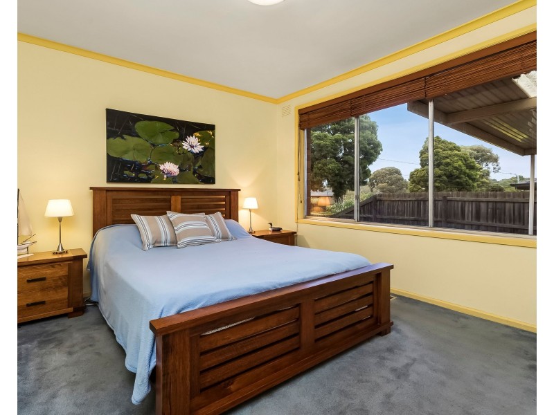 28 Ninevah Crescent, Wheelers Hill VIC 3150