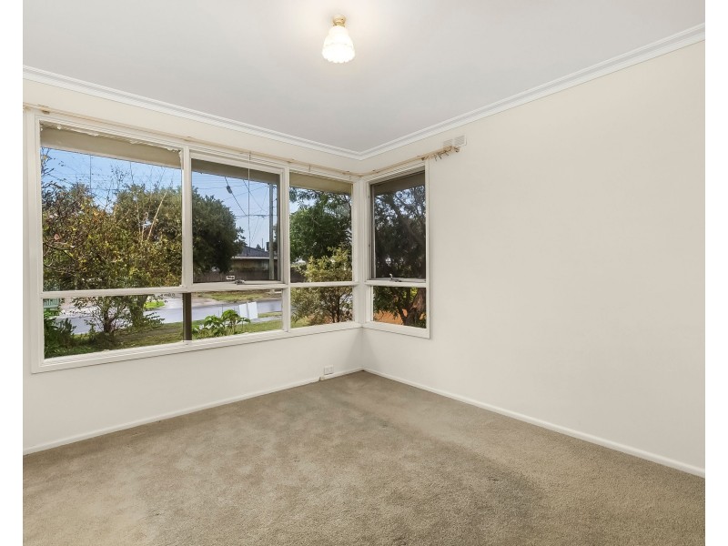 17 Blackwood Drive, Wheelers Hill VIC 3150