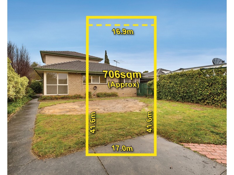 17 Blackwood Drive, Wheelers Hill VIC 3150