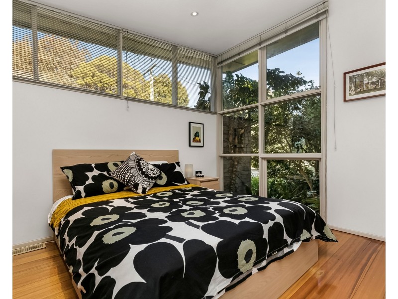 1 Woodlea Drive, Glen Waverley VIC 3150