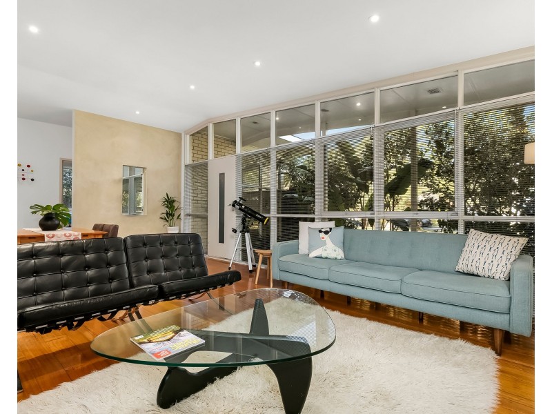 1 Woodlea Drive, Glen Waverley VIC 3150