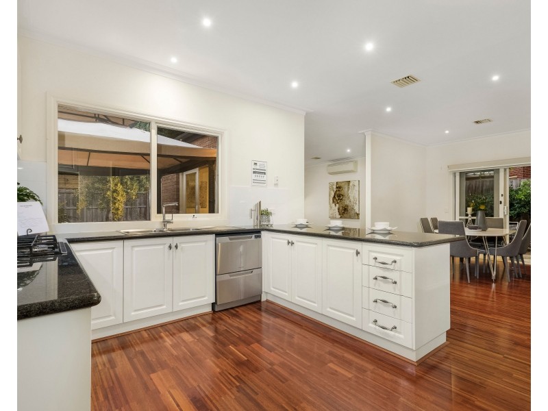 2 Currie Terrace, Glen Waverley VIC 3150