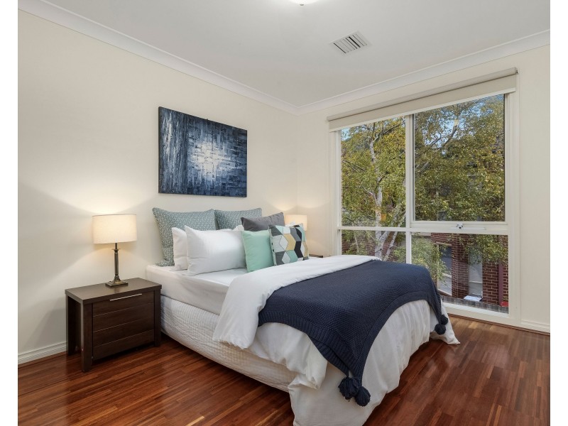 2 Currie Terrace, Glen Waverley VIC 3150