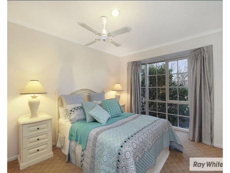 9 Oakbank Court, Mooroolbark VIC 3138