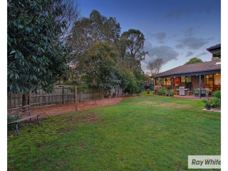 9 Oakbank Court, Mooroolbark VIC 3138