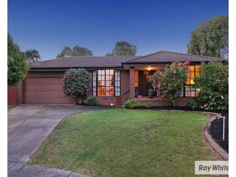 9 Oakbank Court, Mooroolbark VIC 3138