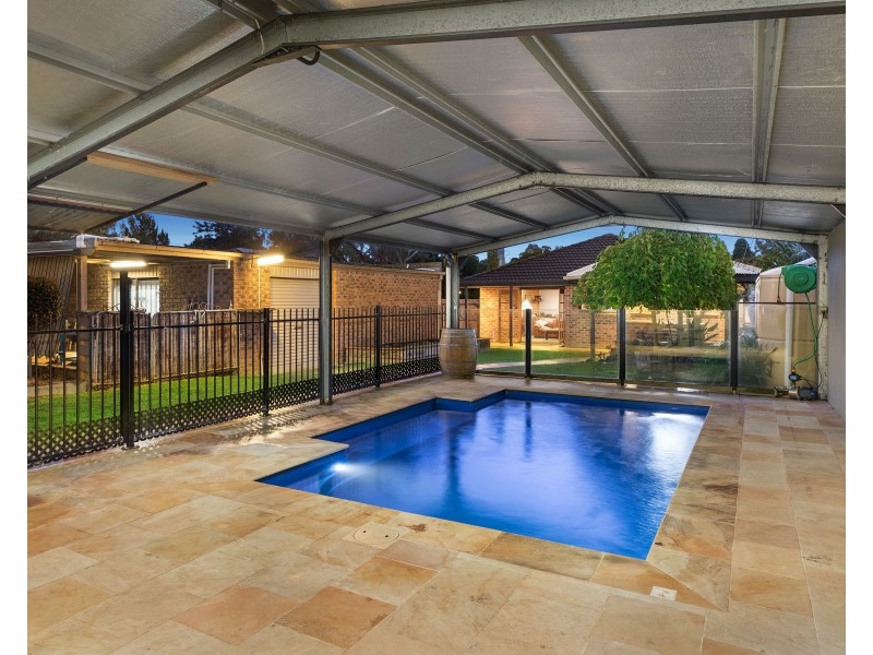 23 Renwick Road, Ferntree Gully VIC 3156