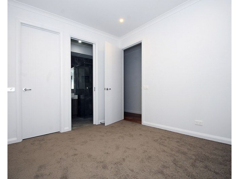 47 Caledonia Crescent, Mulgrave VIC 3170