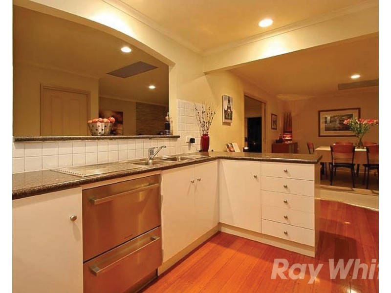 3 Chivalry Avenue, Glen Waverley VIC 3150