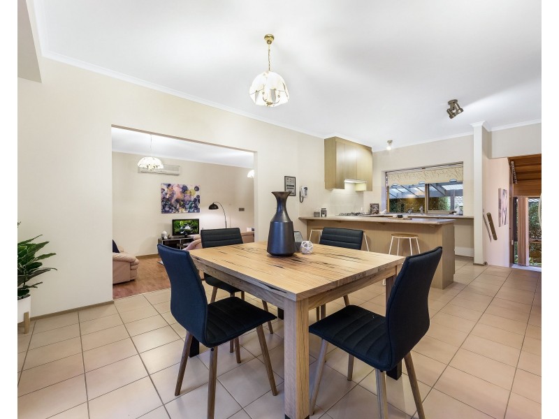 16 Fayette Court, Wheelers Hill VIC 3150