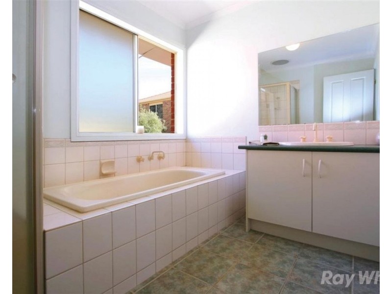 5 May Court, Glen Waverley VIC 3150