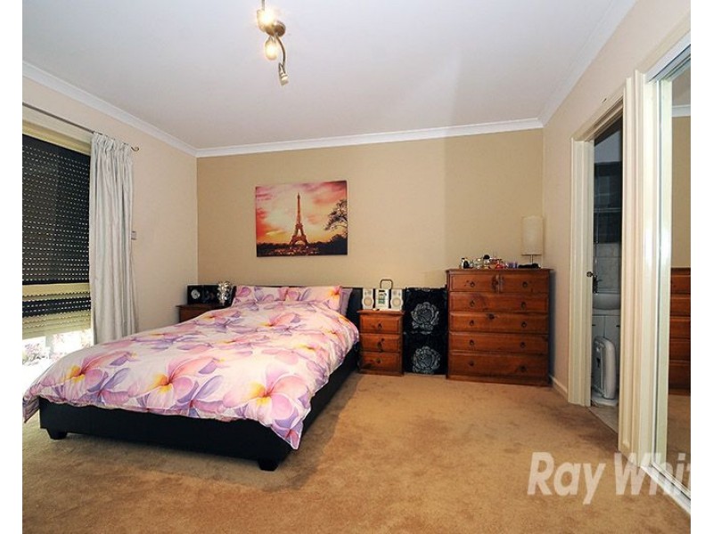2/37 Latham Crescent, Dandenong North VIC 3175
