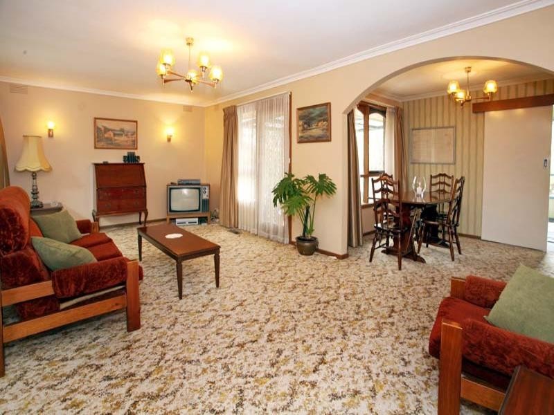 51 Garrisson Drive, Glen Waverley VIC 3150