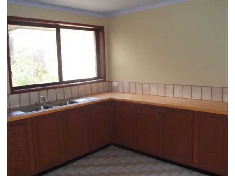 2/55 Atkinson Street, Chadstone VIC 3148