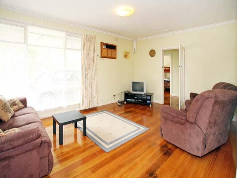 24 Kinnoull Grove, Glen Waverley VIC 3150