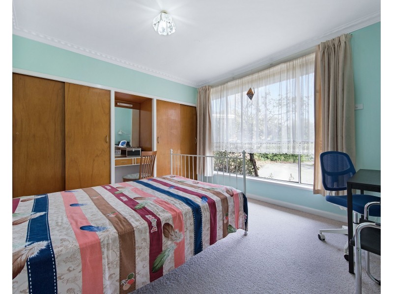 6 Rawlings Avenue, Ferntree Gully VIC 3156