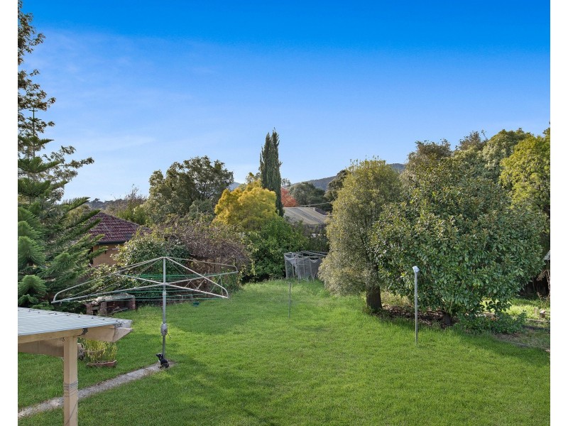 6 Rawlings Avenue, Ferntree Gully VIC 3156