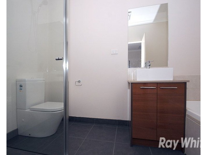 2/21 Utah Road, Glen Waverley VIC 3150