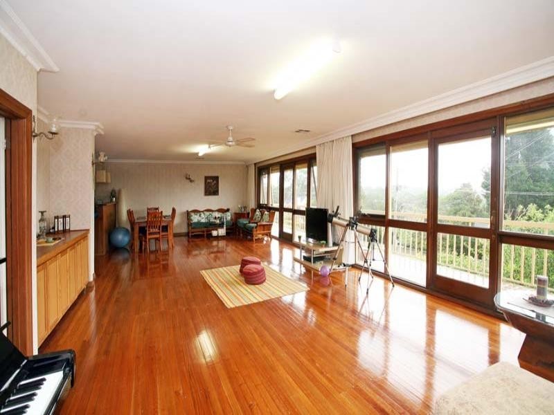 32 Townsend Street, Glen Waverley VIC 3150