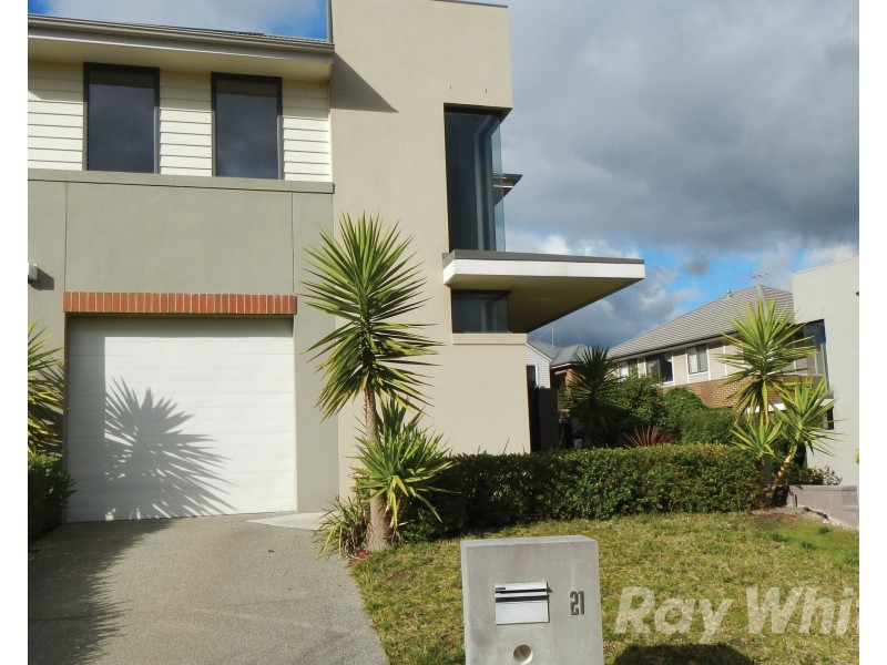 21 Brockhoff Drive, Burwood VIC 3125