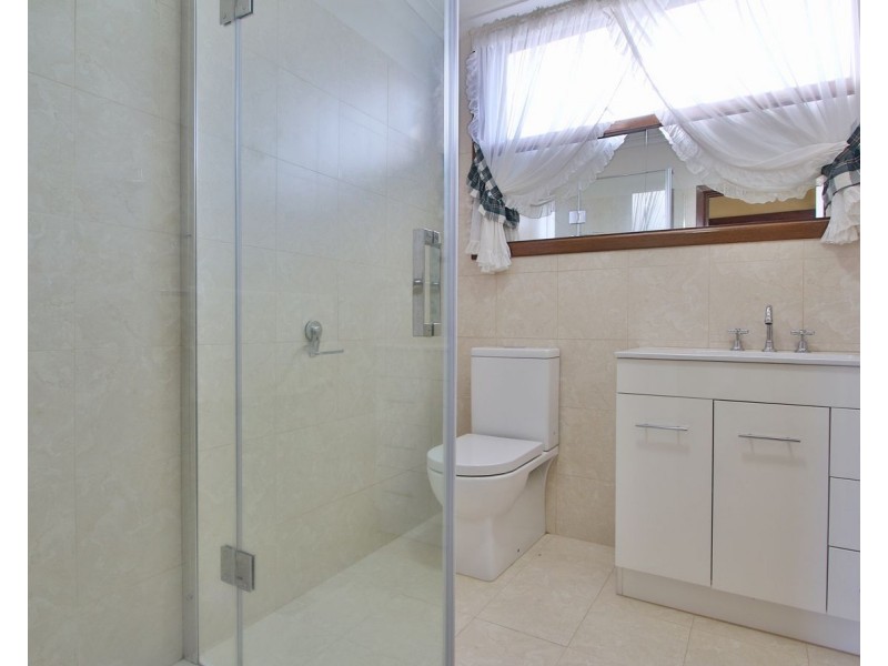 5 Coventry Street, Burwood East VIC 3151