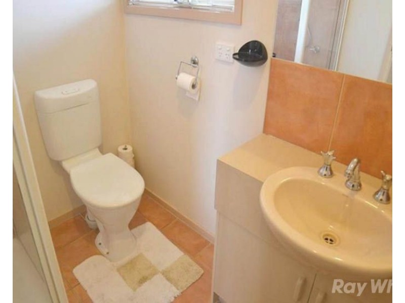 2/10 Renver Road, Clayton VIC 3168