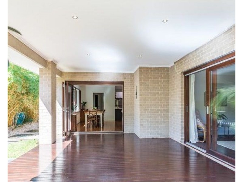 37 Bernly Boulevard, Berwick VIC 3806