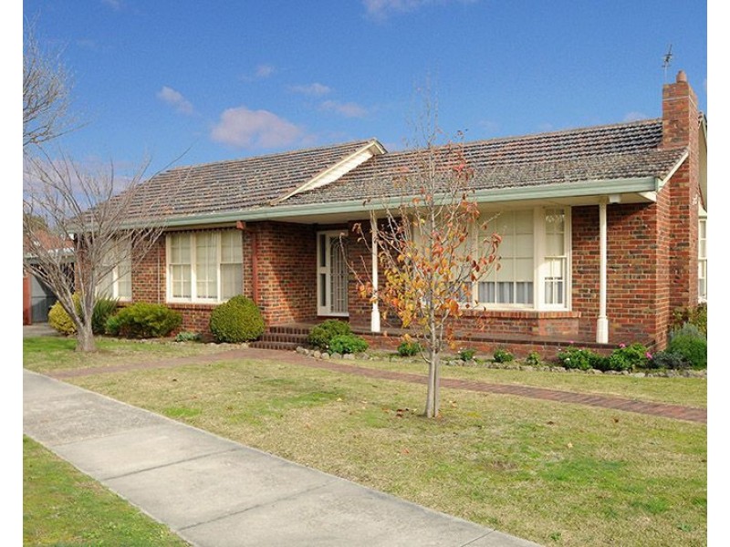 33 Crocus Crescent, Glen Waverley VIC 3150