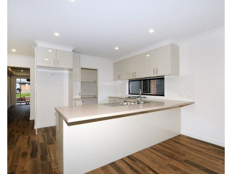 49 William Road, Carrum Downs VIC 3201