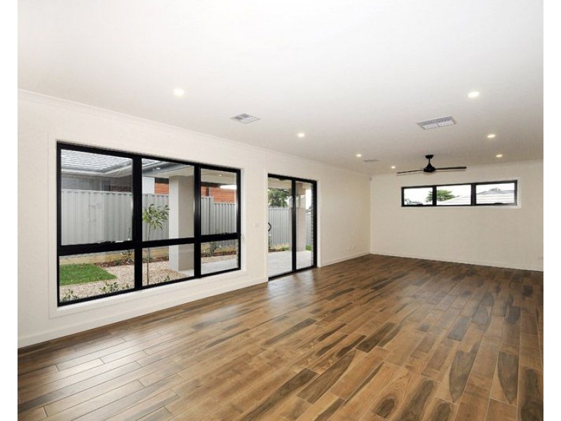 49 William Road, Carrum Downs VIC 3201