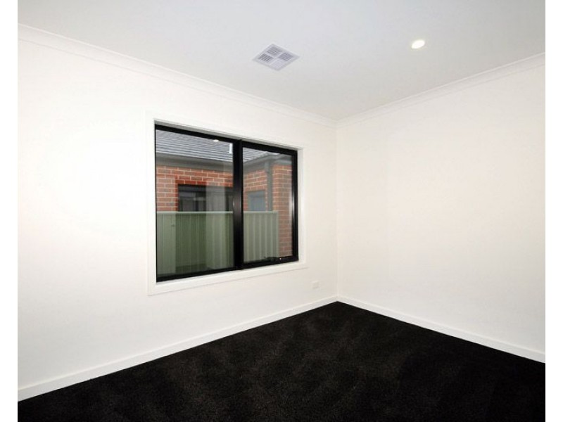 49 William Road, Carrum Downs VIC 3201