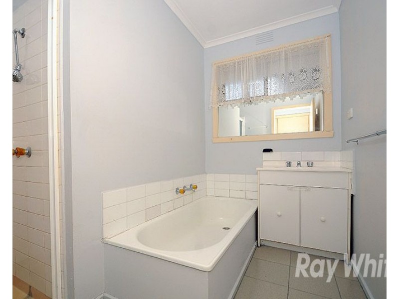 1/1 Rawdon Hill Drive, Dandenong North VIC 3175