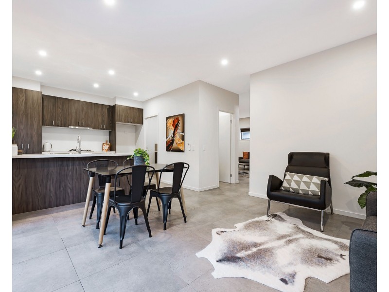 2/48 Adele Avenue, Ferntree Gully VIC 3156