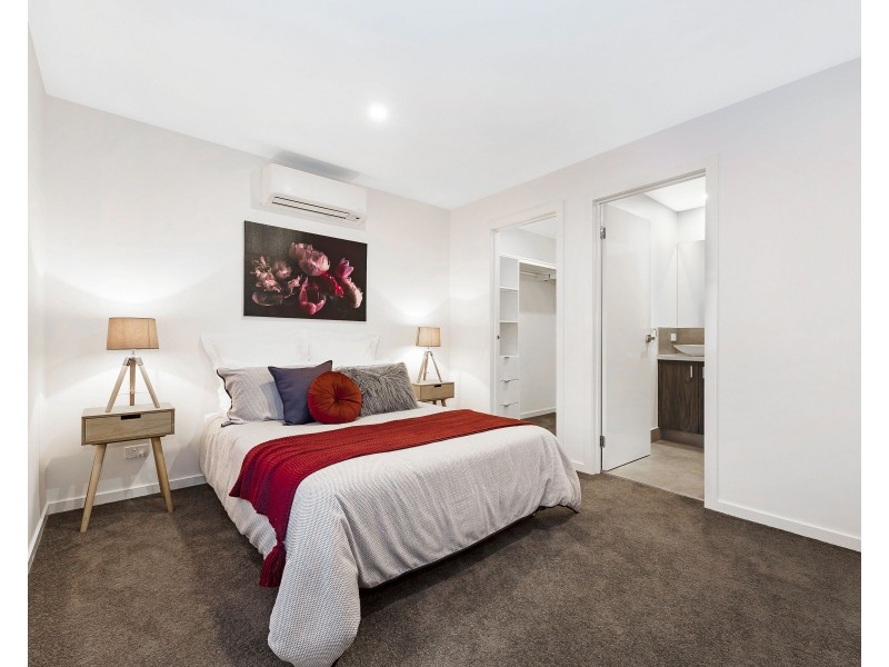 2/48 Adele Avenue, Ferntree Gully VIC 3156