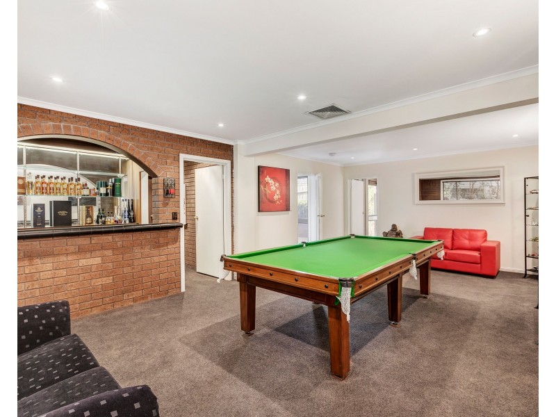 4 Portobello Place, Wheelers Hill VIC 3150