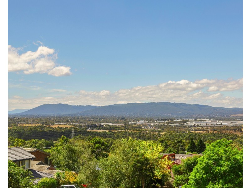 4 Portobello Place, Wheelers Hill VIC 3150