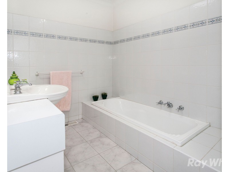 26 Strada Crescent, Wheelers Hill VIC 3150