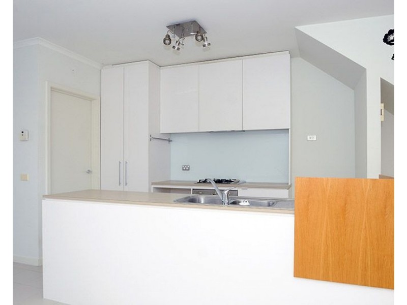 18 Camville Road, Mulgrave VIC 3170