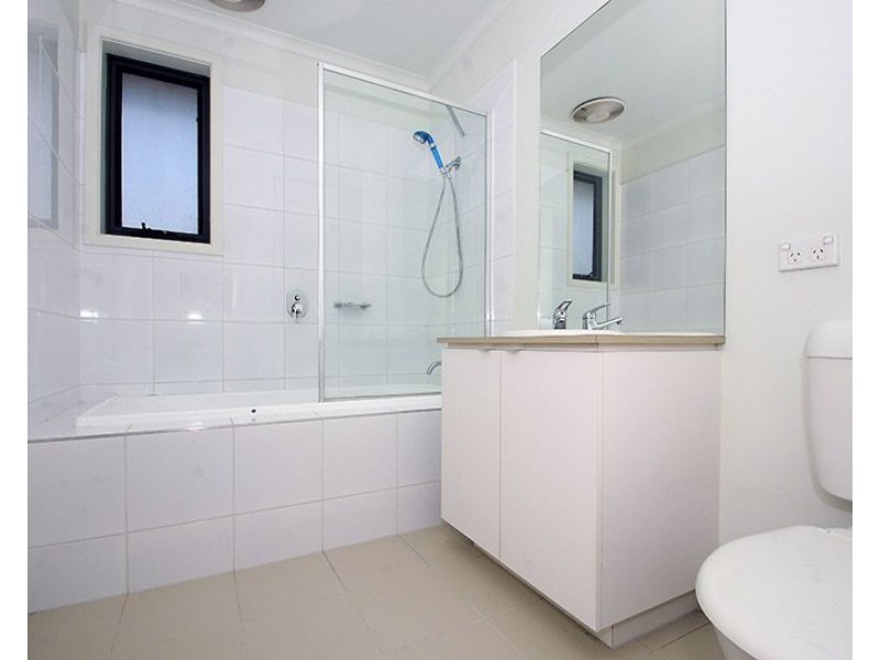 18 Camville Road, Mulgrave VIC 3170