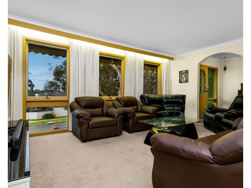21 Ingleside Crescent, Glen Waverley VIC 3150