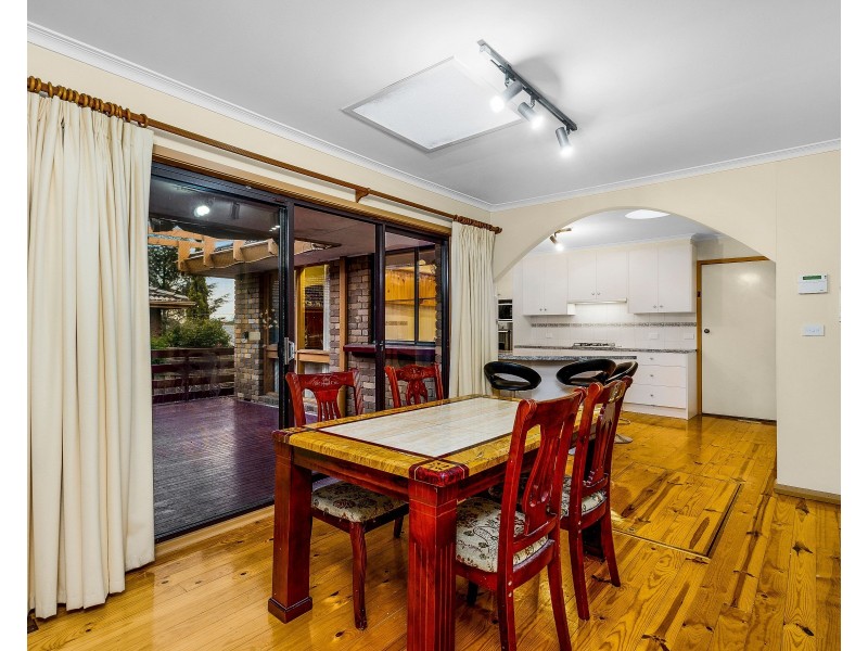 21 Ingleside Crescent, Glen Waverley VIC 3150