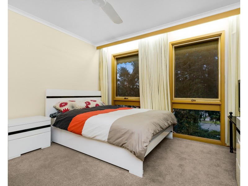 21 Ingleside Crescent, Glen Waverley VIC 3150