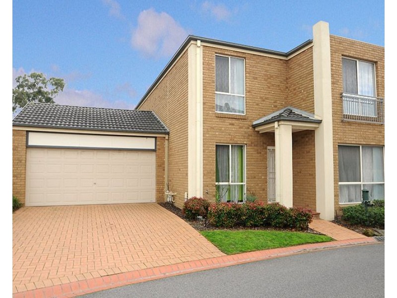 13 Larkspur Circuit, Glen Waverley VIC 3150