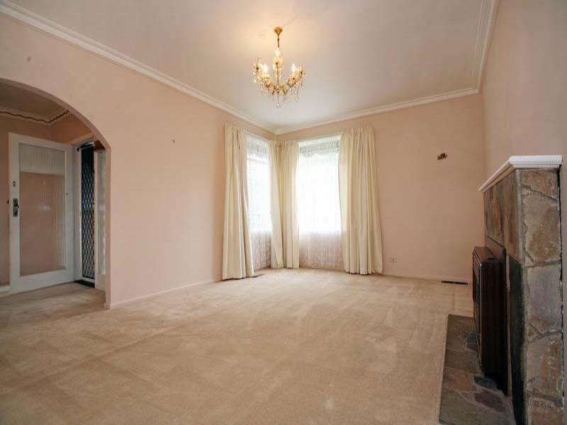 12 Juniper Avenue, Glen Waverley VIC 3150