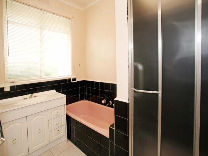 12 Juniper Avenue, Glen Waverley VIC 3150